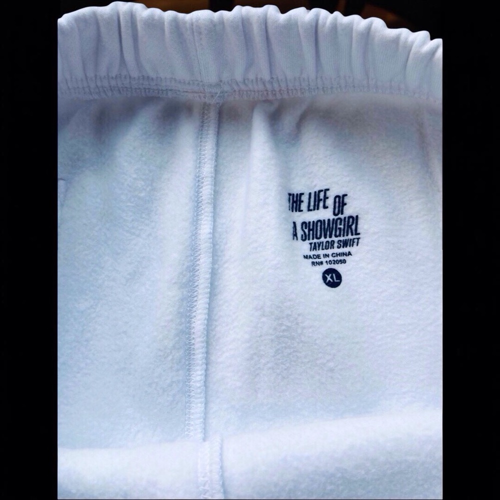 Taylor Swift Life of a Showgirl Sweatpants XL – Official Merch white - Picture 6 of 8